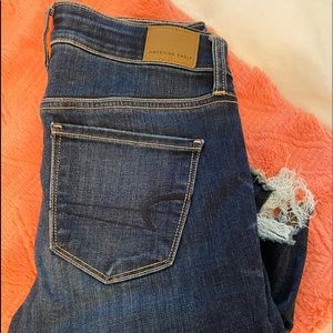 Dark wash American eagle jeans